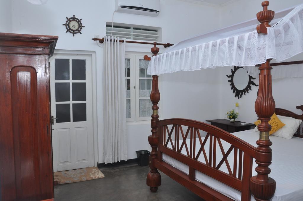Village Headman'S Five Bedrooms Entire Bungalow Induruwa Dış mekan fotoğraf